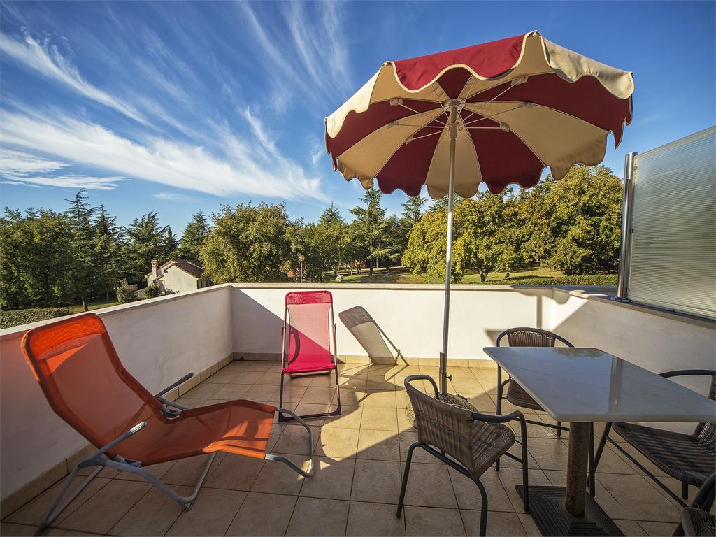 Apartments Katoro Relax Umag Bagian luar foto