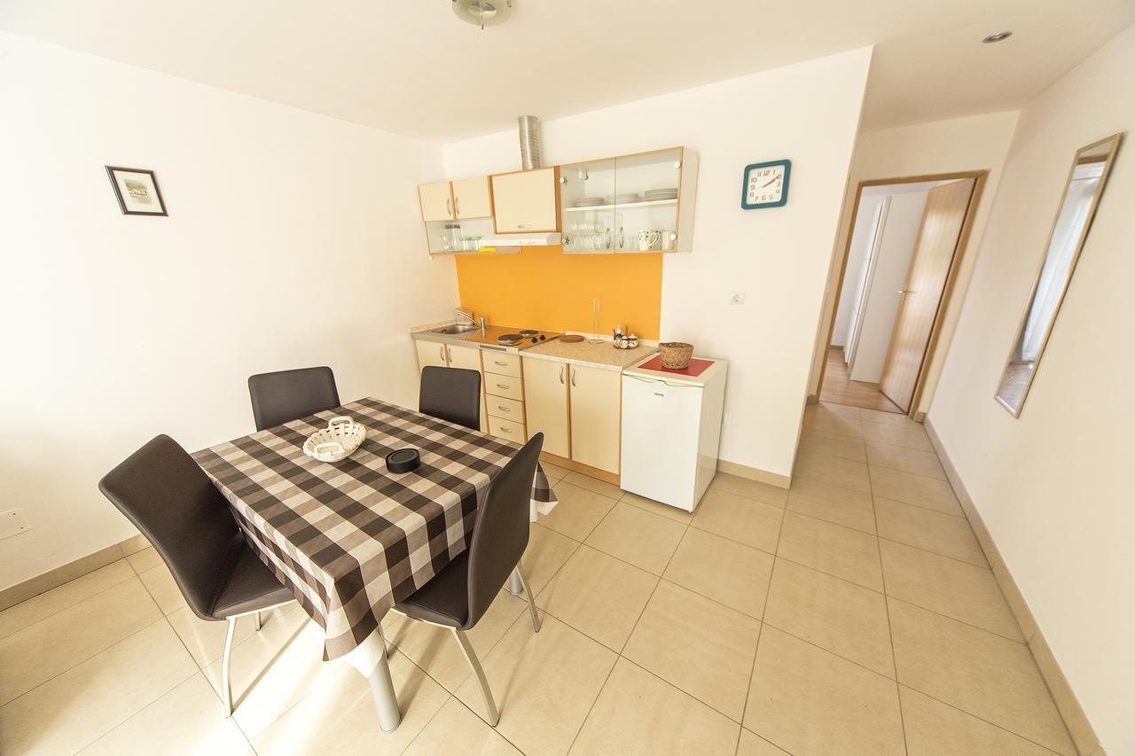 Apartments Katoro Relax Umag Bagian luar foto